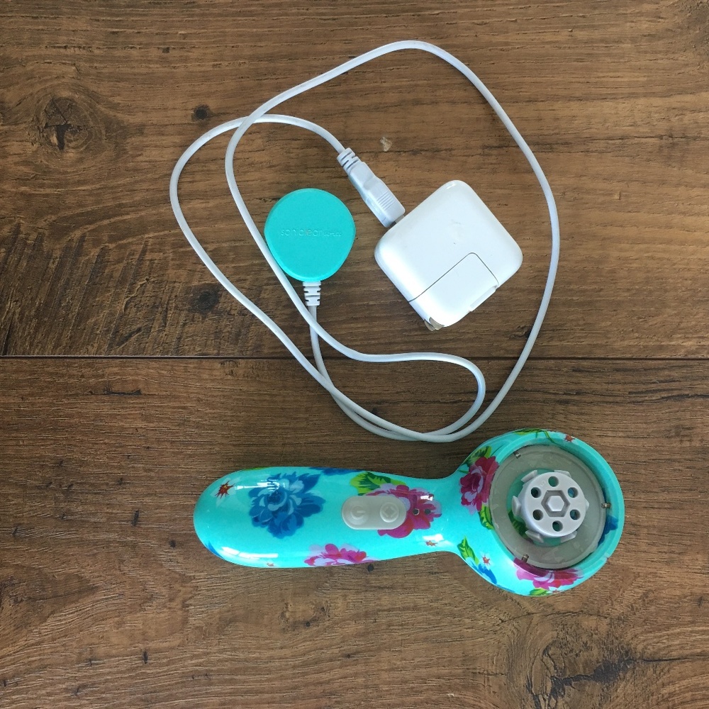 Michael Todd Soniclear Petitie Blue Floral